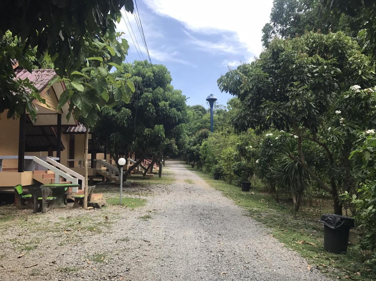 梭桃邑Baan Rai Pu Fa别墅 外观 照片